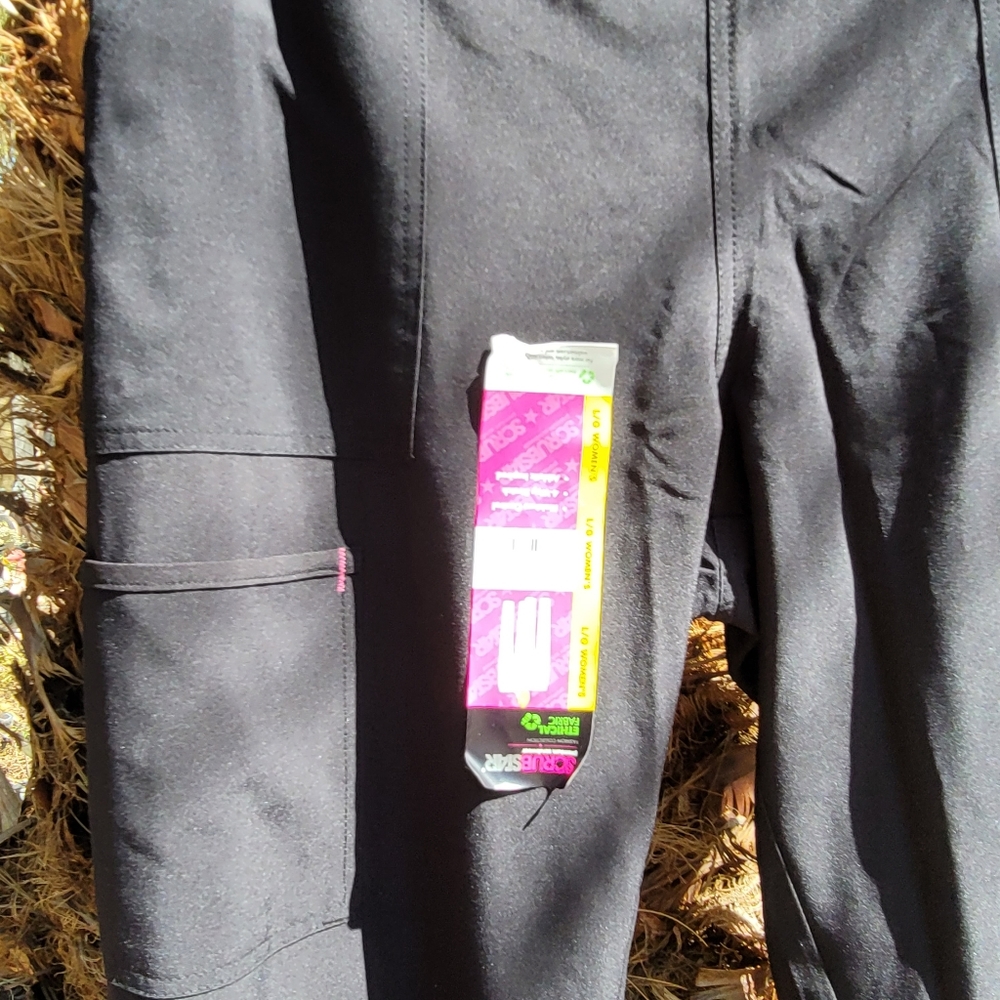 NWT MOISTURE CONTROL 4 WAY STRETCH SCRUB BOTTOMS - Picture 3 of 4